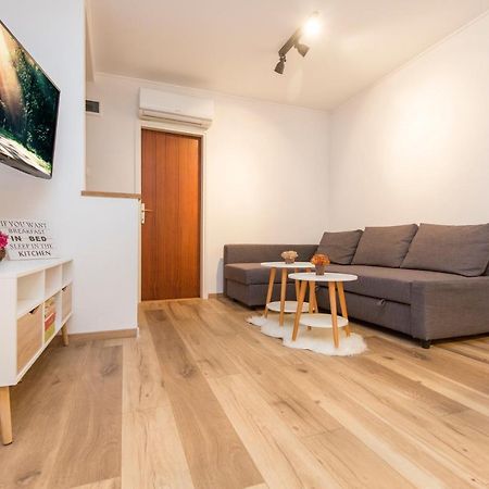 Apartman Alberti ラビン エクステリア 写真