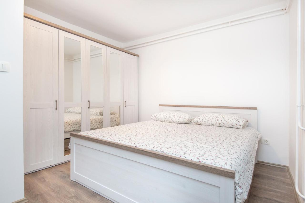 Apartman Alberti ラビン エクステリア 写真