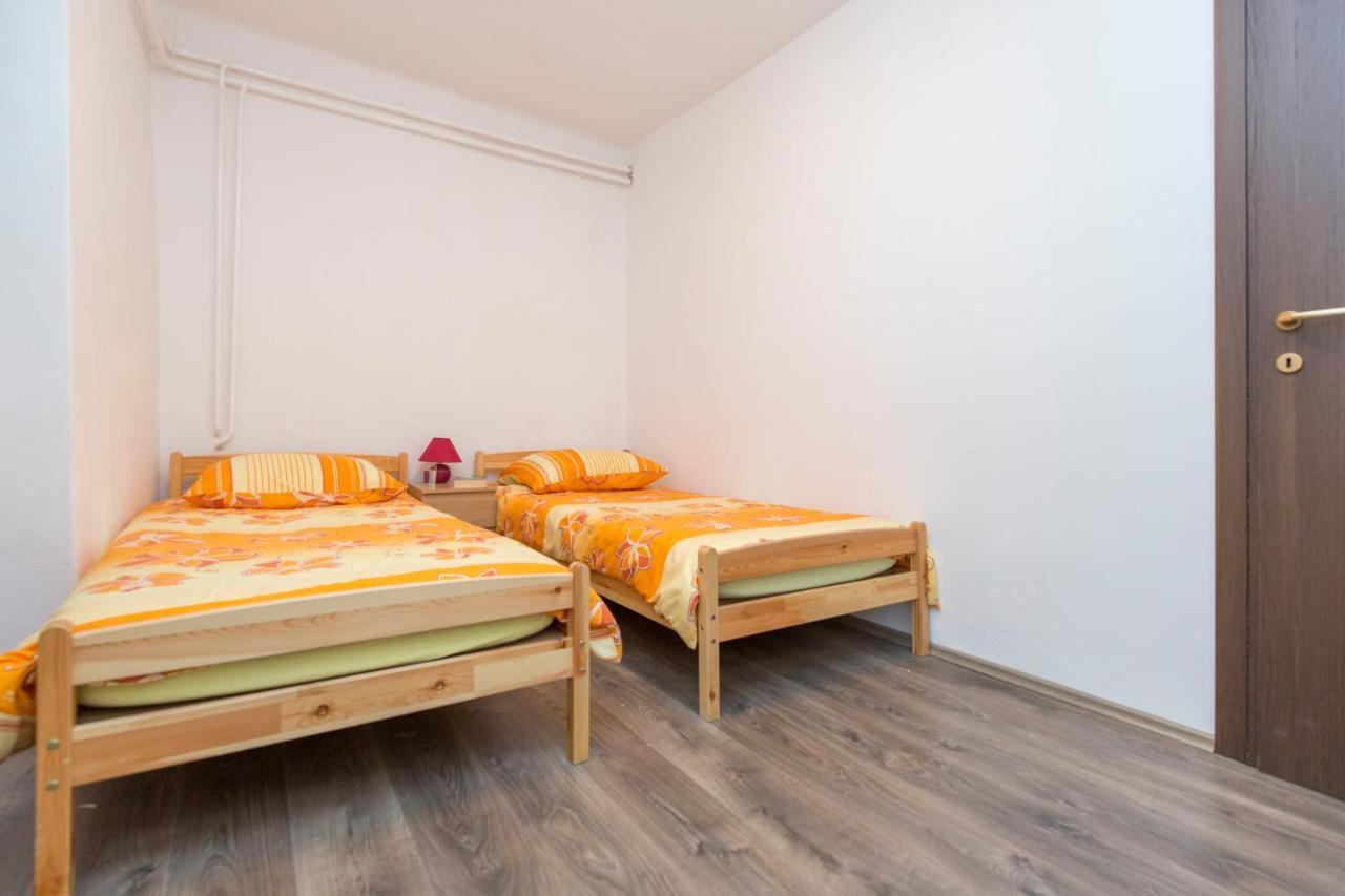 Apartman Alberti ラビン エクステリア 写真