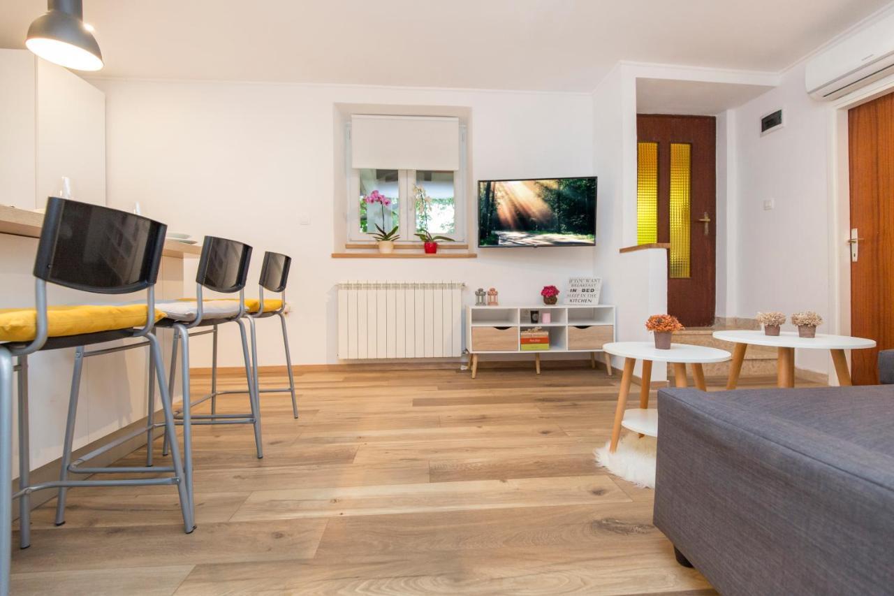 Apartman Alberti ラビン エクステリア 写真